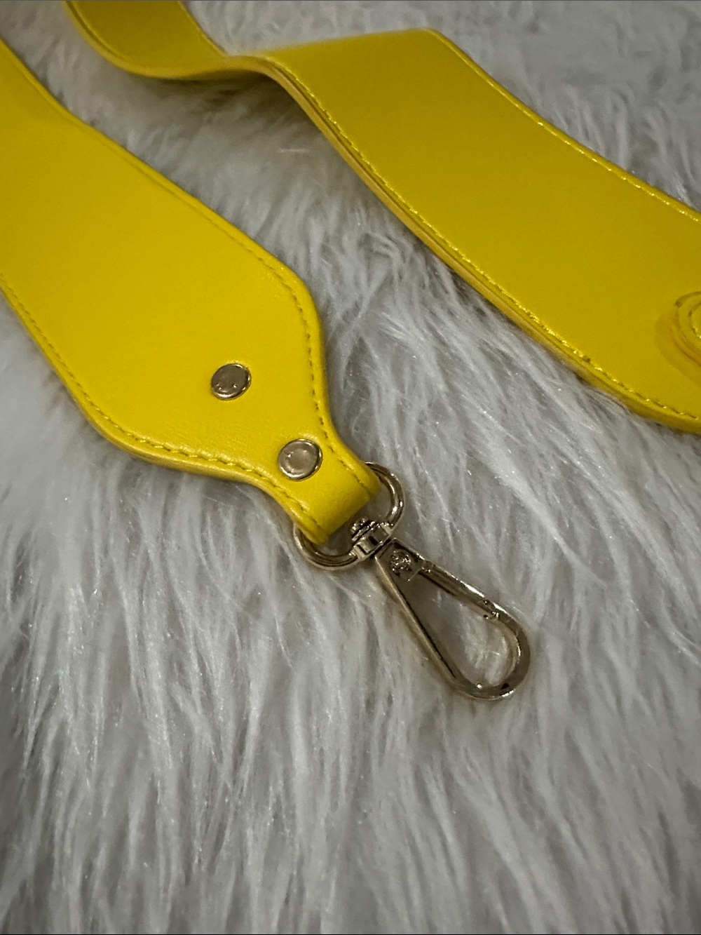 Source Unknown Yellow Wide Leather Bag Strap - Picture 2 of 4